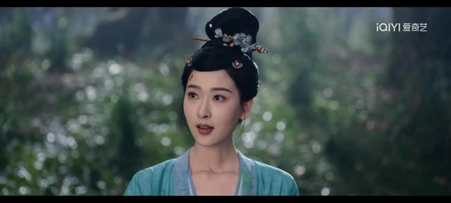 《唐诡奇谭》首播，喜君更美了，樱桃更飒了，却被29岁女配惊艳了