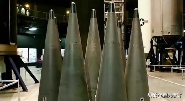 美国就算一动不动，中国20年也追不上，九三阅兵打了多少专家的脸