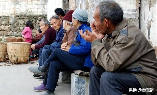 中国将迎人口死亡高峰！22年1041万，23年1100万，去年死亡多少？