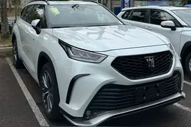 购买丰田皇冠陆放行驶半年后含泪跟大家说点掏心窝子话图片