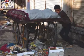 笑喷了！台湾机长咆哮吐槽印度脏乱差臭，全程含妈量极高图片
