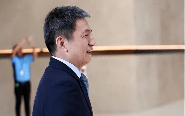 中美磋商大获全胜！9000亿资金护航、光刻机打破卡脖子，好事扎堆