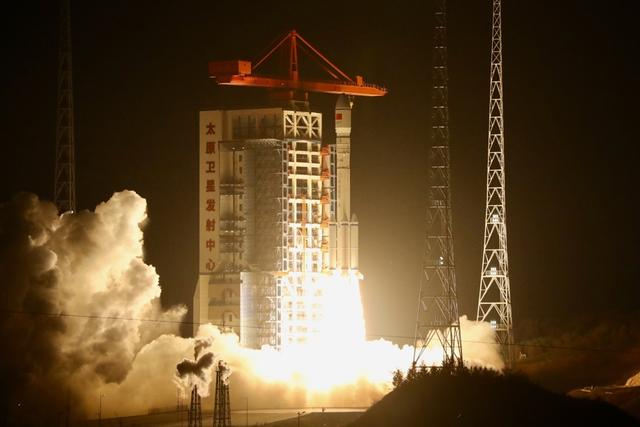 太空大变局！国际空间站确定坠毁，美国押注新赛道，中国真慢了吗