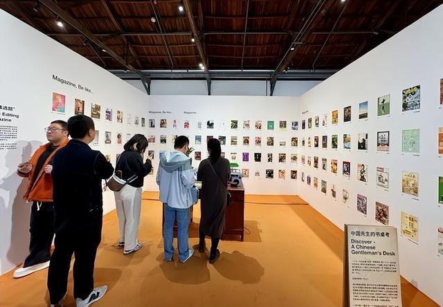 晴好周末 西安市民惬意游逛西仓市集文创公园