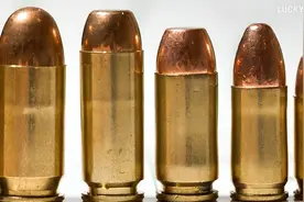 10mm 格洛克手枪：弹匣容量与纯粹威力的完美结合图片