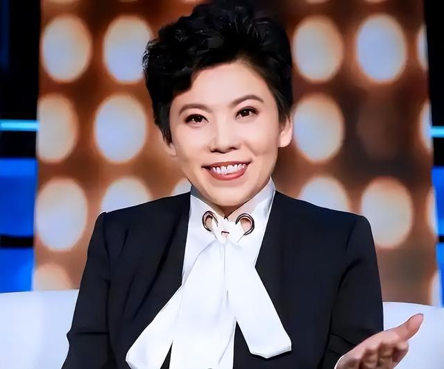 涉贪腐被带走	、败光20亿、移民改国籍，邓亚萍身上的谣言太离谱