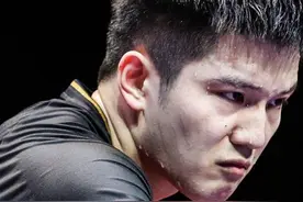 樊振东夺冠，李宁被质疑，为何外国选手衣服很干，他却像雨淋一样图片