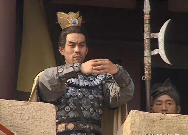 在三国演义中，不同时期的第一猛将有六人，他们分别是谁？