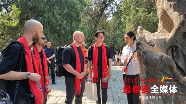 泰山岱庙汉柏院中西乐声和鸣 奏响泰山文化交融新章
