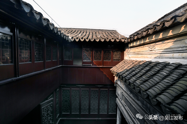 吴江人的_________ ，叫垂虹路 ！