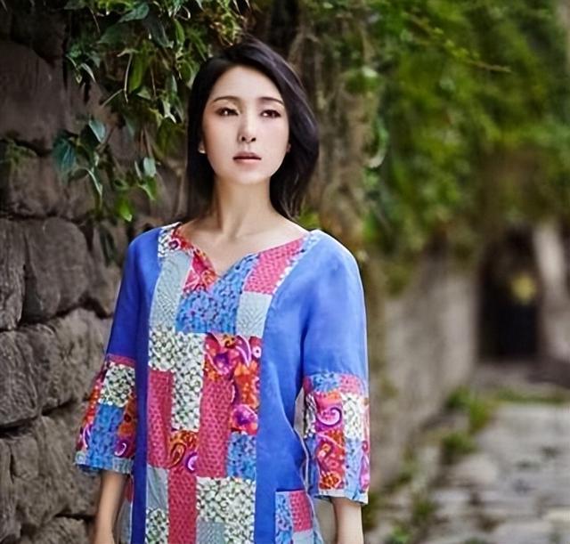 她靠星光大道一炮而红，却因当小三前途尽毁，今39岁活成这样