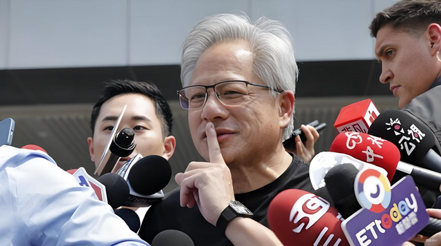 马斯克黄仁勋对话，称AI无泡沫黄金期才刚开始，未来十年路径曝光