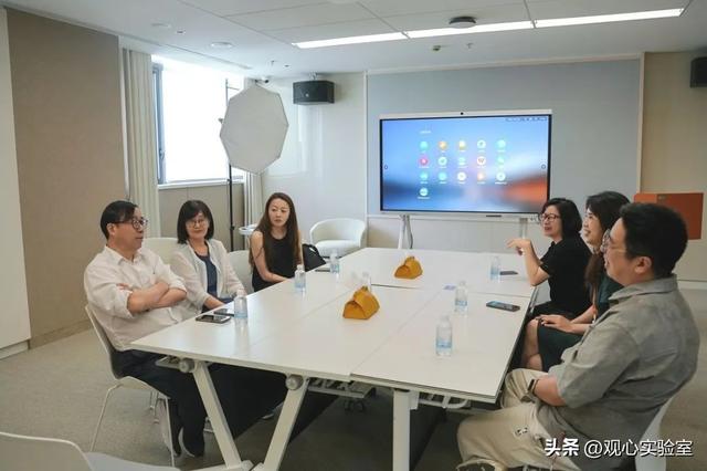 清华大学心理学教授彭凯平莅临观心童创参观交流