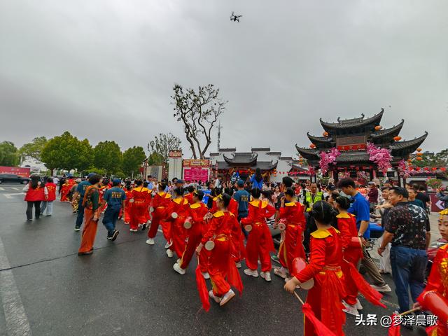 湖北：云梦国庆大巡游 楚韵风华映盛世 祥云欢歌庆华诞