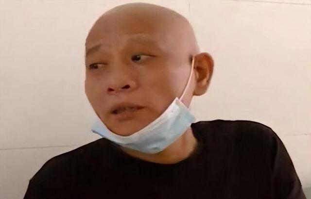 捐肾救妻的模范丈夫，12年后住院发现双肾都在，子女表示无法接受