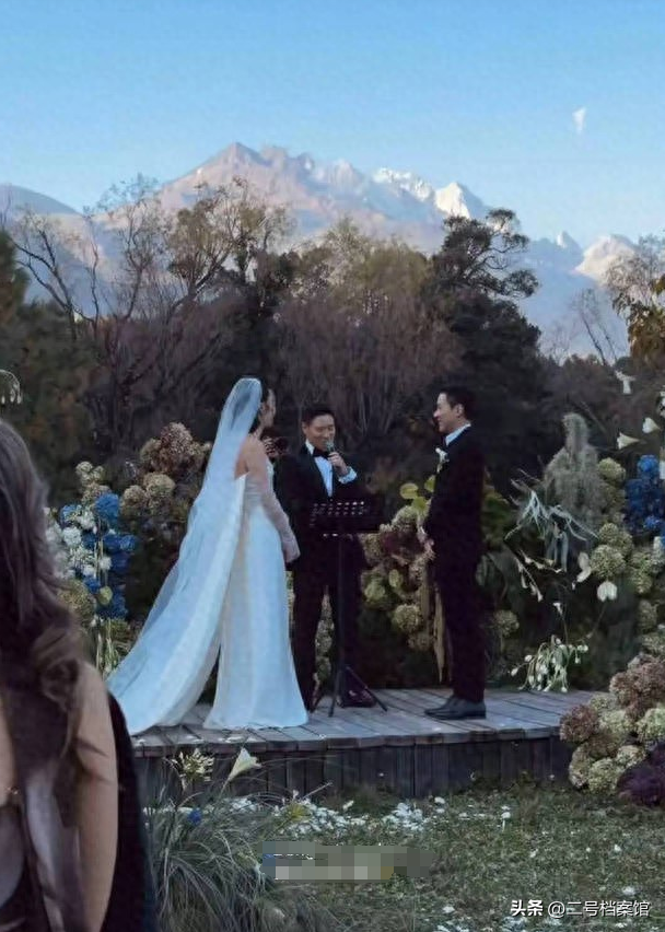 霍启仁妻子家世曝光，是泰国豪门，和霍家门当户对，不比郭晶晶差