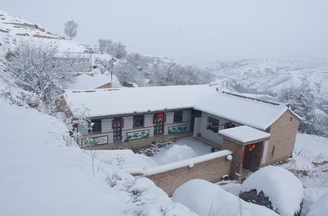 今日白露，老人说“白露没有露，冬雪要封门”，2025年冬天冷吗？