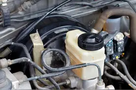 汽车助力泵嗡嗡响？别急，这里有妙招图片