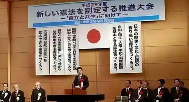日本未来将向何处去？“安倍经济学”幻灭之后日本的出路在哪里？