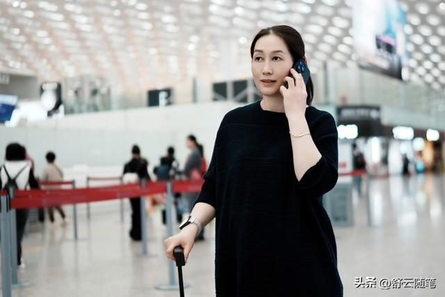 那年妈走后，表婶强行带走我，吃住她家16年，她生日我送一串钥匙