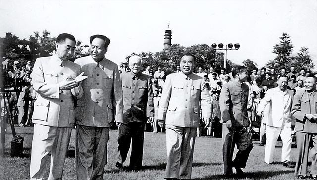 毛主席逝世仅一年，北京市委书记被开除党籍，表示永远是党的女儿