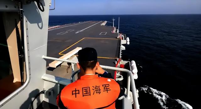 福建舰正式服役、中国进入三航母时代，美国航母神话要碎了
