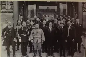割据一方的民国军阀，为何都没一个敢独立的？图片