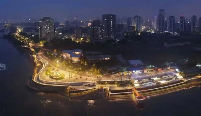 长江地标+1！武汉城建集团建设运营的武昌湾1956公园，爆火！