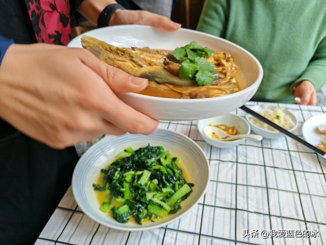 一早乘车到南通吃午饭，这两道菜非常棒，值得跑一趟