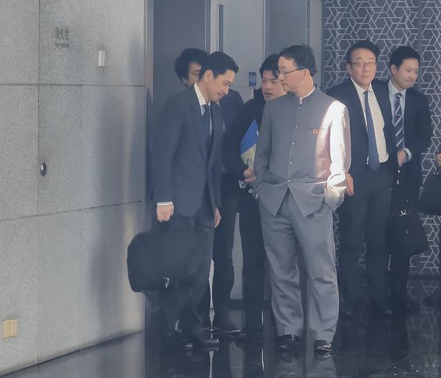 中日钓鱼岛再起对峙，3小时激烈交锋	，中国海警硬气回击不退让