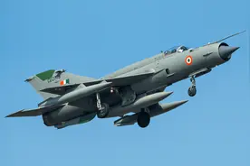 能活到退休不容易，印度米格-21战斗机即将退役，拿什么来取代？图片