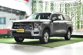 新车 | 售价12.28万元，2.0T+6挡手动，哈弗H5入门款车型到店实拍图片