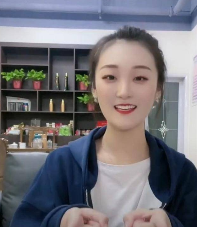 心比天高！离开大衣哥儿子后，陈亚男至今没醒悟，再婚要求离谱