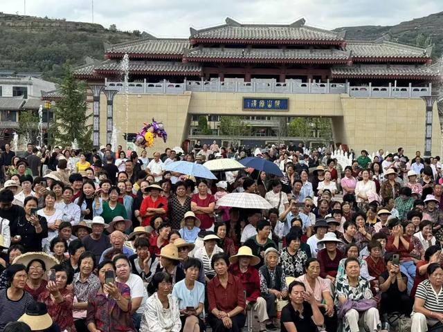 陇南礼县文化旅游活动乞巧专场汇演盛大启幕
