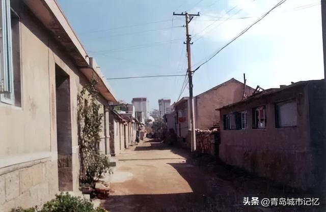 青岛东部的繁华巨变，还记得田家村吗？