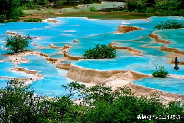 四川黄龙旅游打卡攻略 | 人间瑶池的梦幻之旅！