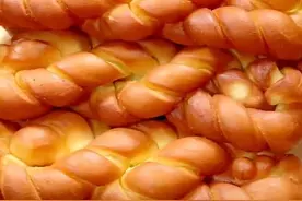 老式大麻花的家常做法图片