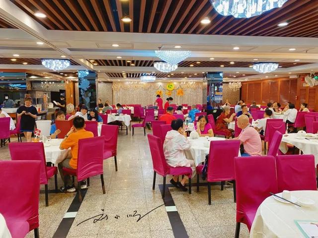 最具争议的“一线城市”：一边被说在衰落，一边又被很多人看好？