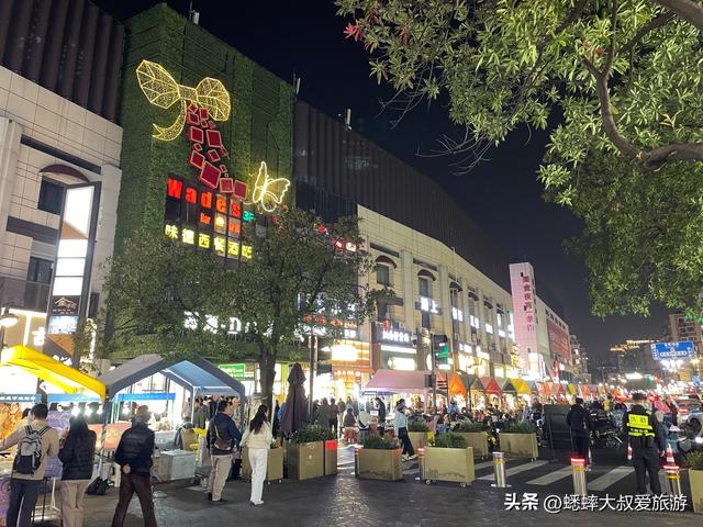 号称“杭州吃货集中地”的夜市，其独特三亮点，令人松弛感拉满！