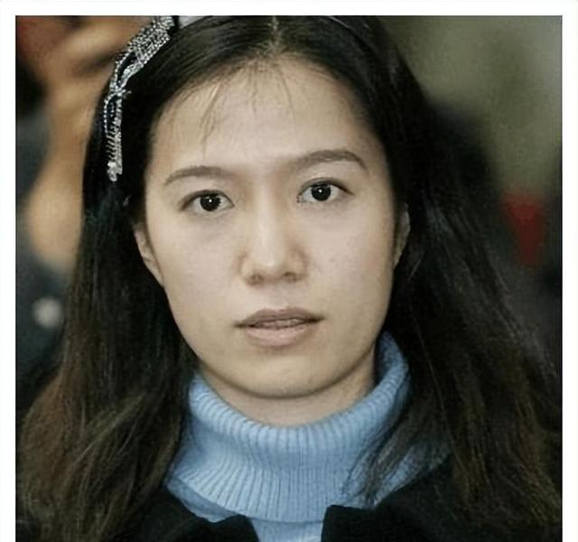 事实证明，嫁给大54岁杨振宁的“糊涂人”翁帆，才是真正的赢家