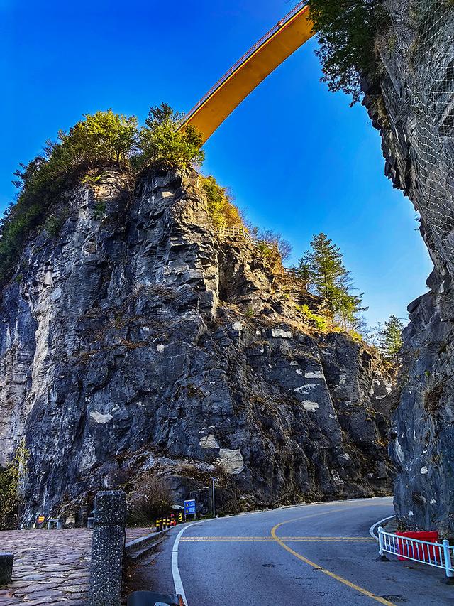 2024深秋四川行19 神农架风景区2 华中屋脊的五彩秘境