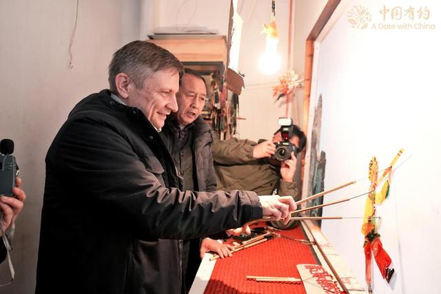 【中国有约】古韵味+新场景 外国朋友走进“津门故里”感受老街的焕新魅力