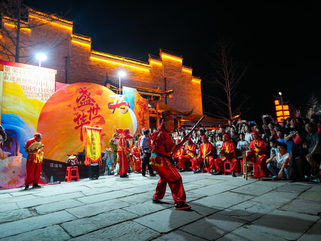 新华社报道：南丰这座宝藏古镇，藏着烟火气与书卷气！