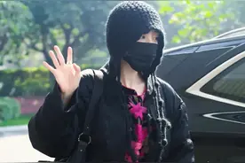 杨幂的这个帽子太适合她了，她的头好圆啊图片