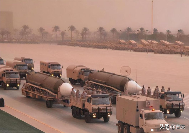 这个国家一口气花150亿请中国驻军	，又花35亿买导弹，付款极爽快