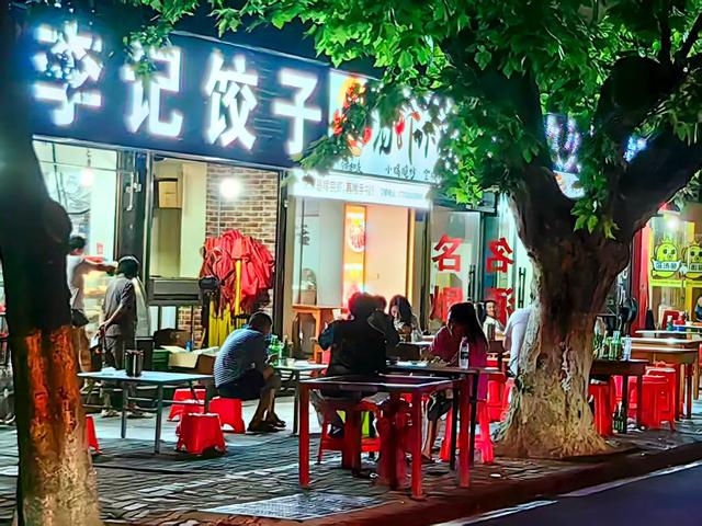 邂逅随州古城：夜色里的烟火与诗