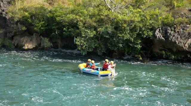 爬山人的旅行终点，是有126万座山的贵州？