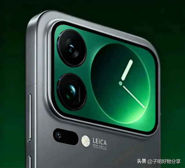 小米17Pro震撼官宣：超大妙享背屏+骁龙8E5，全面对标iPhone17！