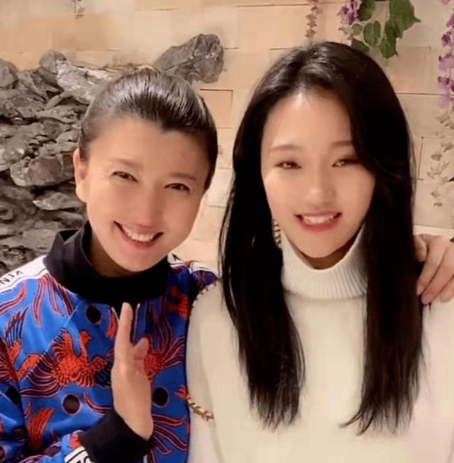 罪有应得！官方彻查后	，闫学晶再迎噩耗，她最担心的事还是发生了