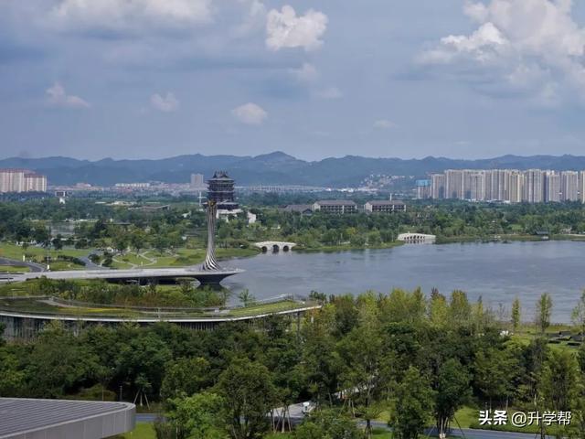 成都一个“天花板”级别公园，面积5000多亩，亭台楼阁，地铁直达